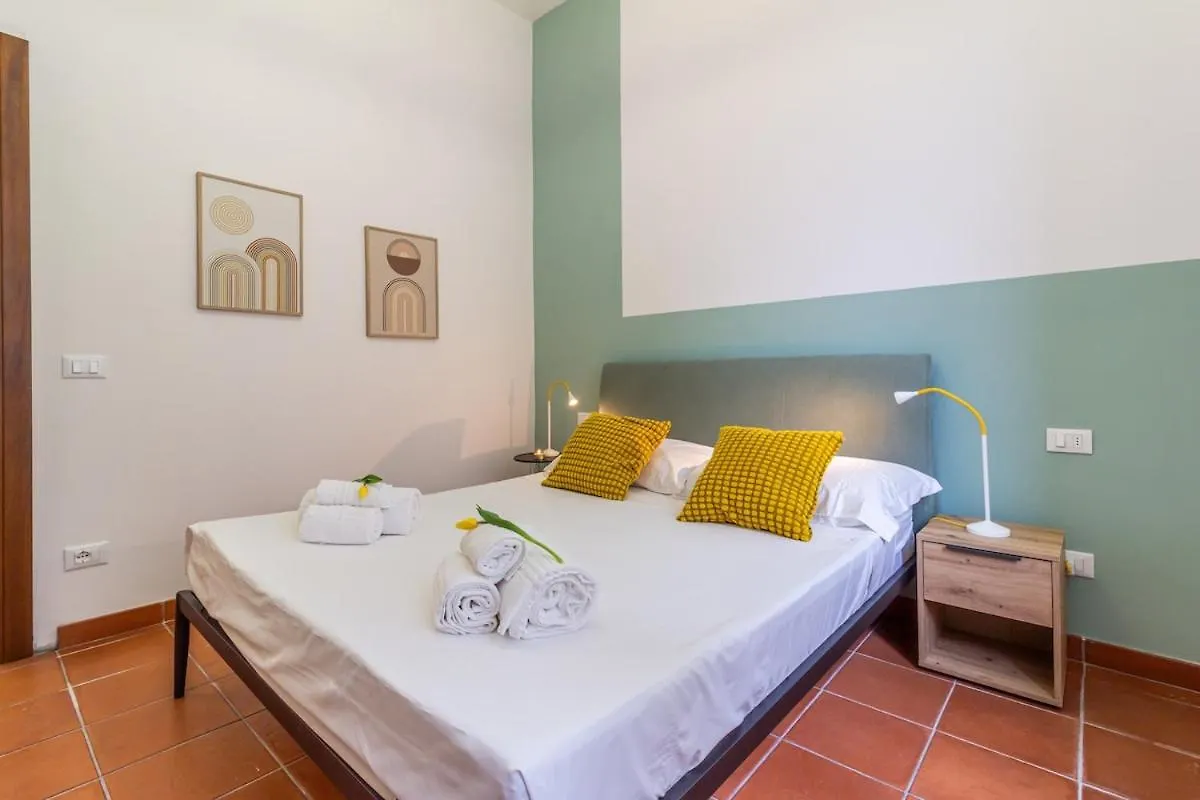 Art Nouveau Apartment With Garden Near The Station Verona 0*,