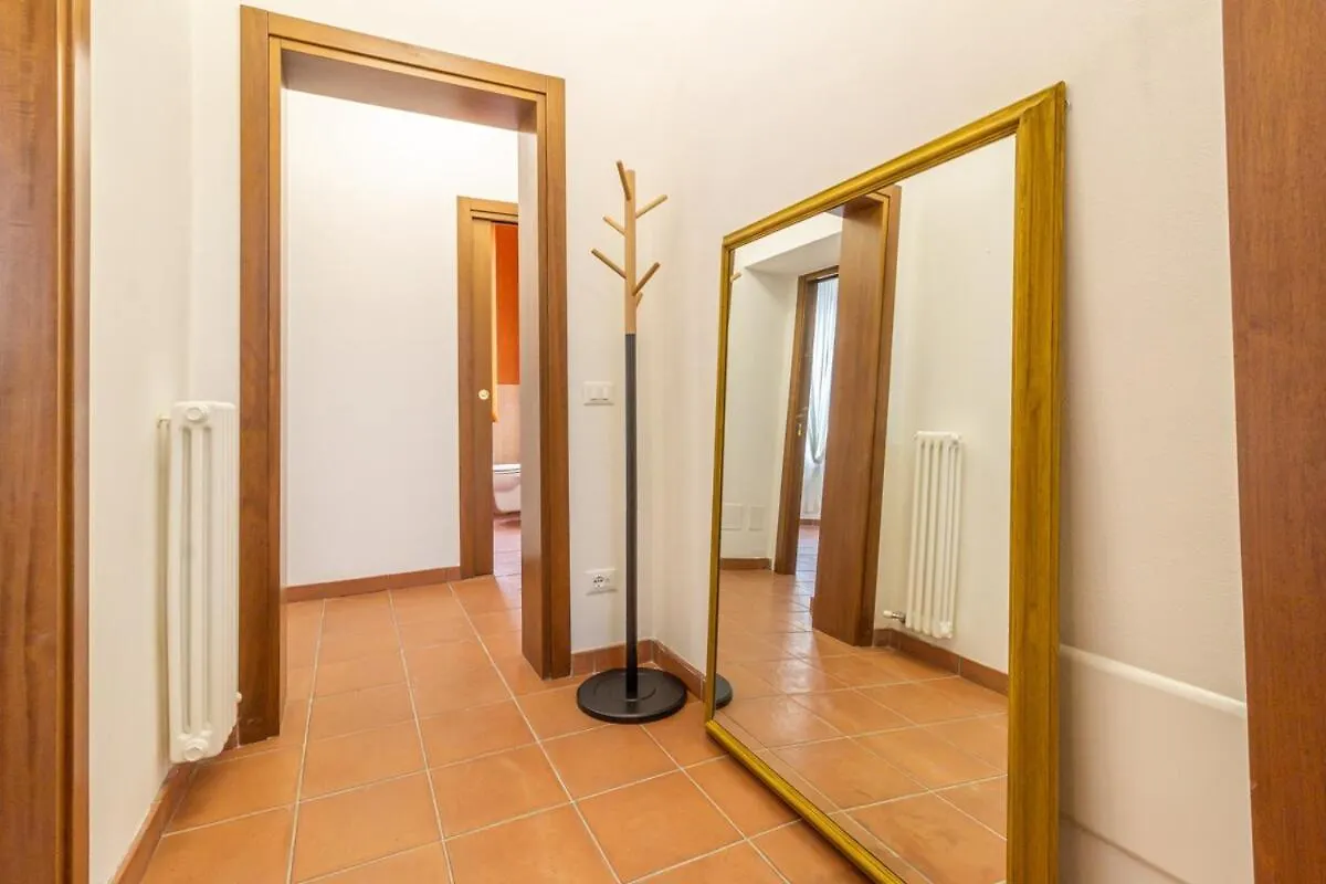 Art Nouveau Apartment With Garden Near The Station Vérone 0*,