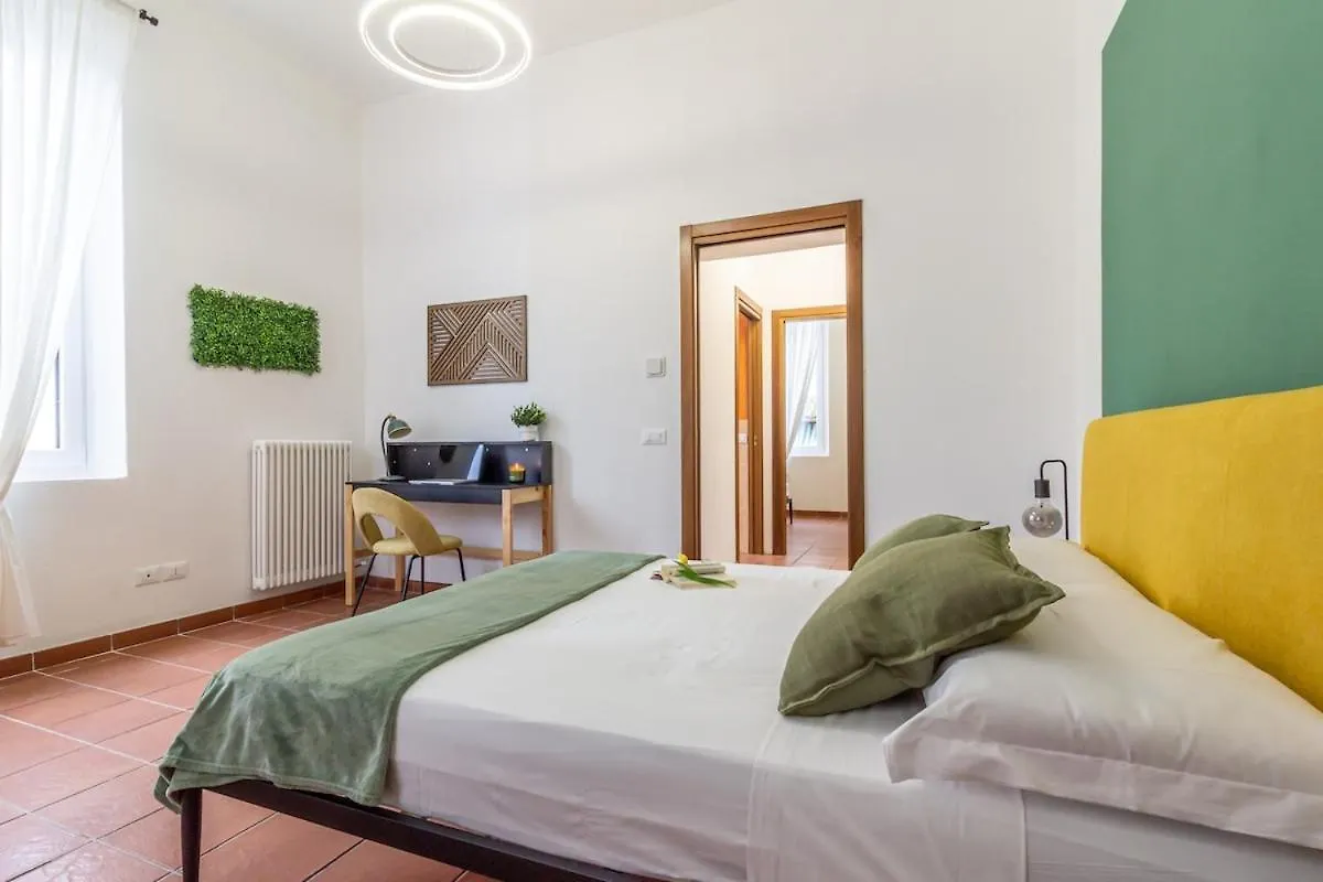 Art Nouveau Apartment With Garden Near The Station Verona